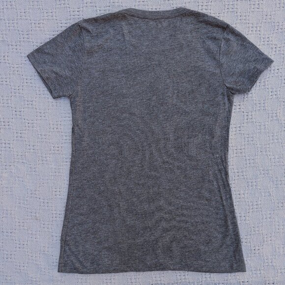 Next Level T-Shirt Women's Custom Print Bleeding Heart Halloween Size M - Picture 2 of 6